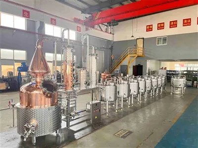 500L многофункционално оборудване за дестилация, завършено и изпратено минала...